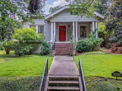 1005 Essex Rd