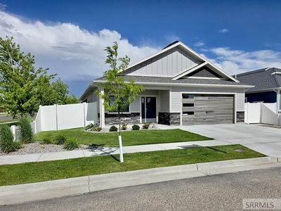 377 Glade Loop