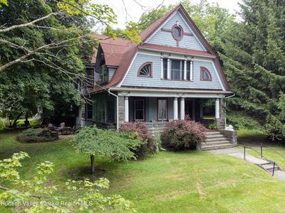12 Highview Avenue