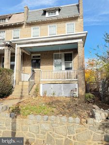 1738 A St SE
