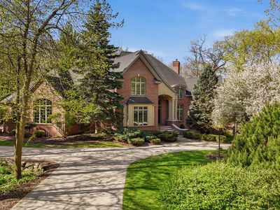 384 Ledgewood Dr