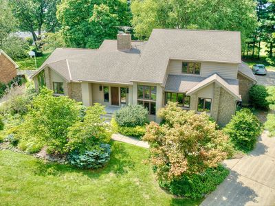 121 Sunset Dr