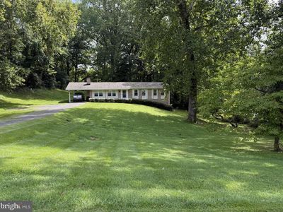11219 Lakeview Dr