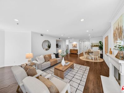 333 Westminster Ave APT 402