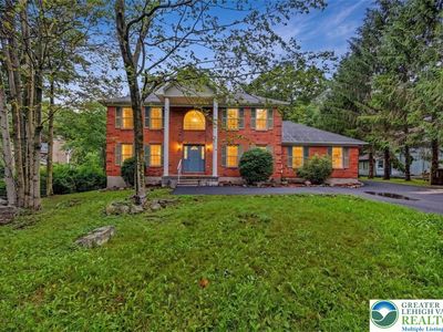 564 Cayuga Dr