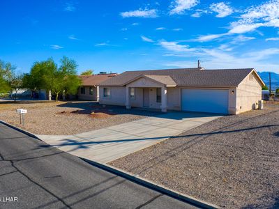 725 Oconowoc Dr