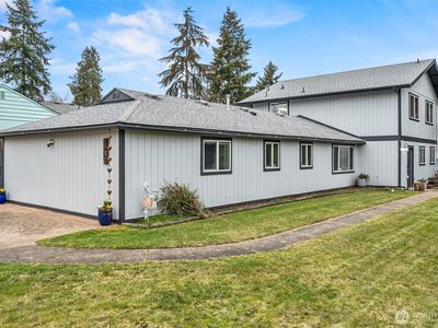 2902 N Orchard