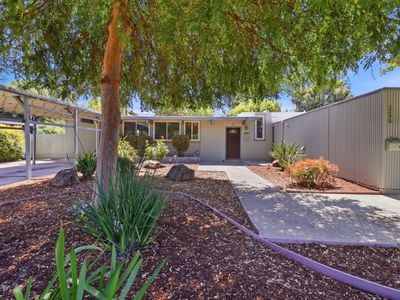 256 E Charleston Rd