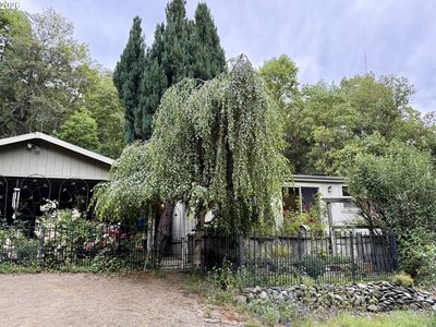 1166 Clarks Branch Rd