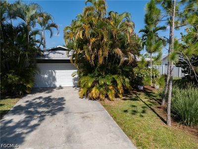 208 NE 9th Ave