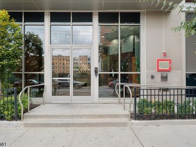 800 Jackson St UNIT 906