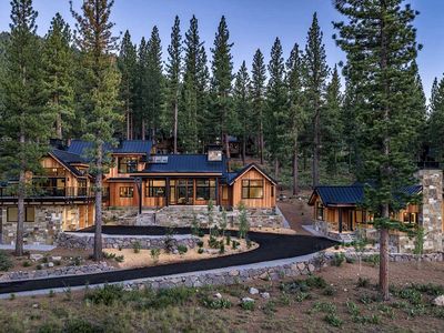 8136 Villandry Dr