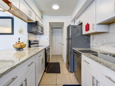 2750 Holly Hall St APT 1712