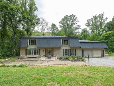 111 Benjamin Dr