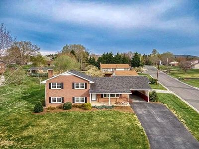Property at 690 Mountain View Dr, Wytheville, VA