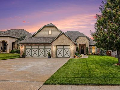 2309 E Thomas Ter