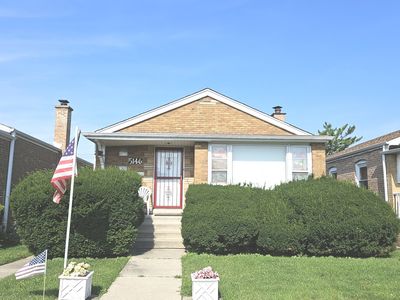 5146 S Narragansett Ave