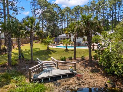 10 Fairway Dr