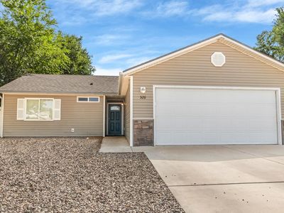 520 Autumn Breeze Dr