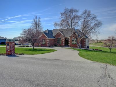755 S 29th Ave E