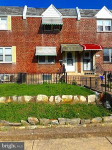 5861 Akron St