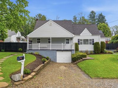 407 Rustic Rd
