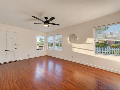 7051-7053 Stanford Ave