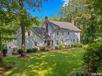 8 Squire Lane