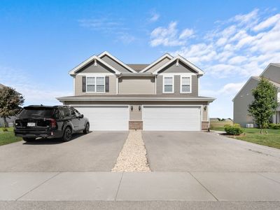 7633 Stonecrop Ln