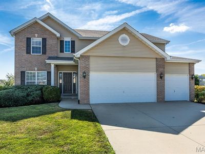 2601 Crimson View Dr