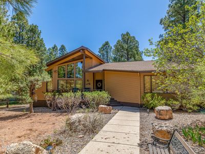 2000 N Cypress Point Dr