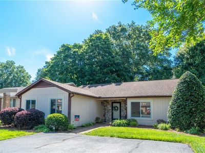 Property at 136 Fairway Dr, Bermuda Run, NC