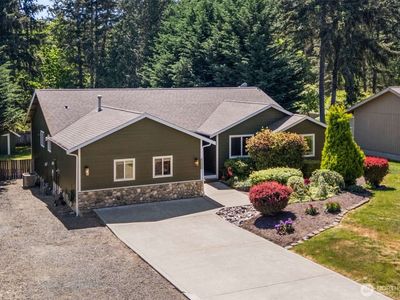100 E Cardinal Court