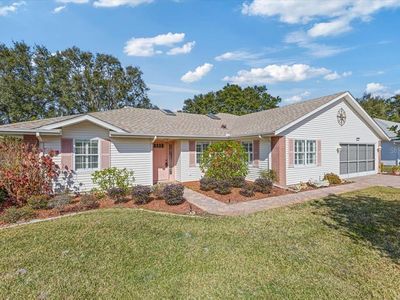 26913 Forest Hills St