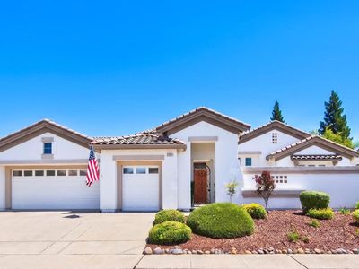 2209 Lamplight Ln