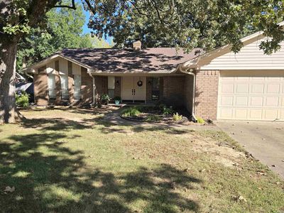 8 Sandstone Dr