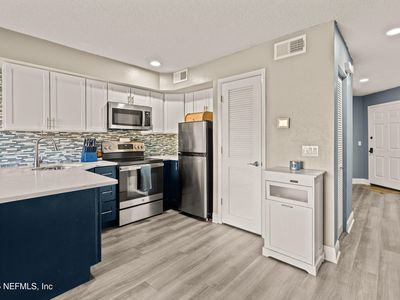 1255 PONCE ISLAND Drive #F-777