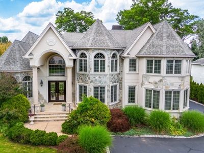 16A Cheri Ln