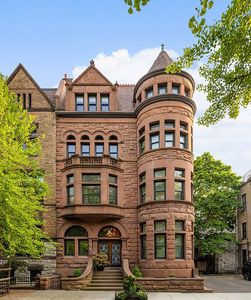 838 Carroll St