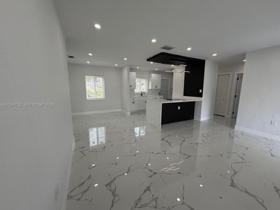 2800 NW 164th St
