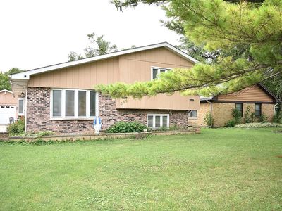 Property at 388 Elmhurst St, Wood Dale, IL