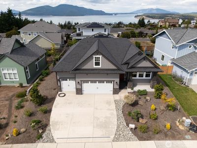 3816 Rock Ridge Parkway