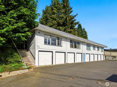 2102 NW Kelly Drive #17