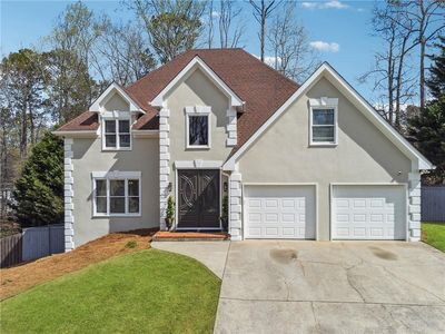 708 Larkspur Blvd NW