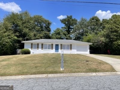 1595 Winston Dr