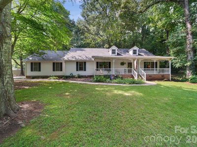 832 Old Cedar Cir
