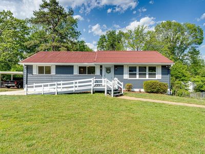 3825 Pin Oak Ter