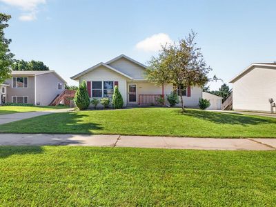 3704 Strathmore Ln SE