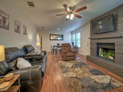 1004/1006 Hyridge St