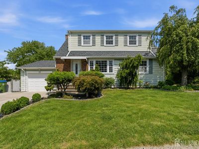 19 Sycamore Ave